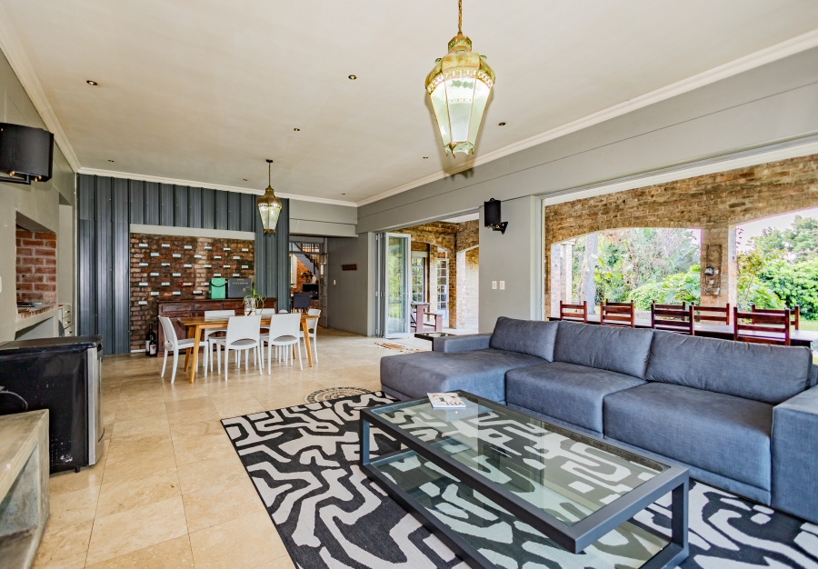 6 Bedroom Property for Sale in Vierlanden Western Cape